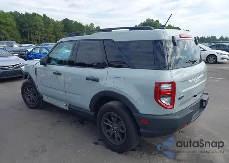 2022 Ford Bronco Sport Big Bend z USA, uszkodzony, nr VIN 3FMCR9B63NRE33548